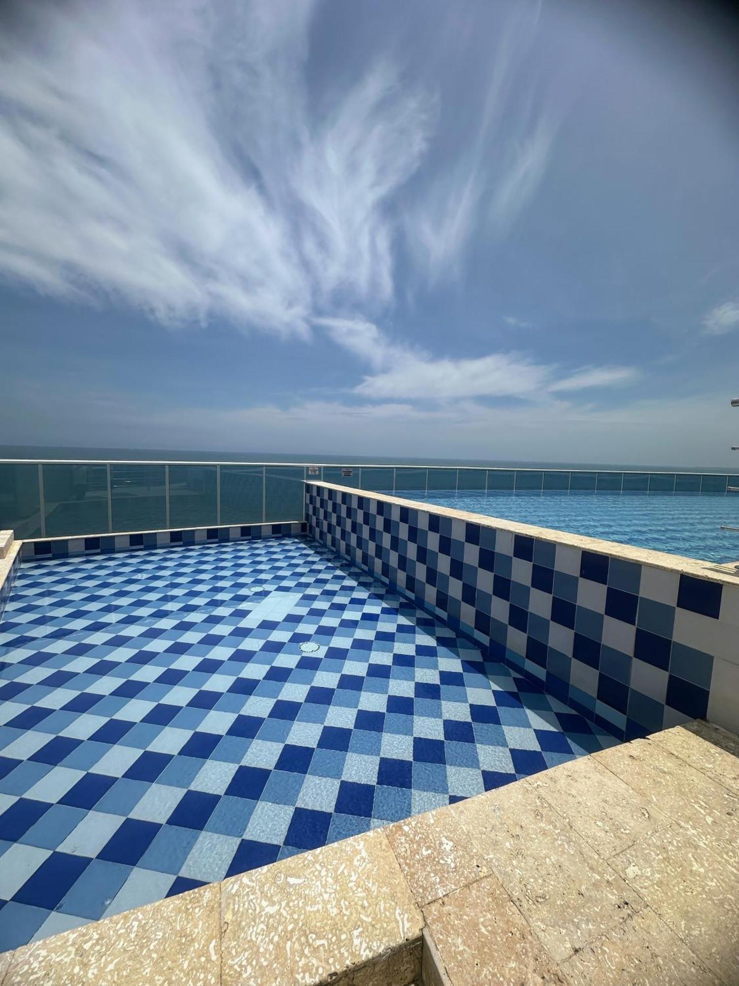 Penthouse Vista Panoramica Frontal Al Mar 450 Mts2 * Cartagena